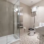 Exquisite Pied-a-terre With Balcony And Canal View Венеция